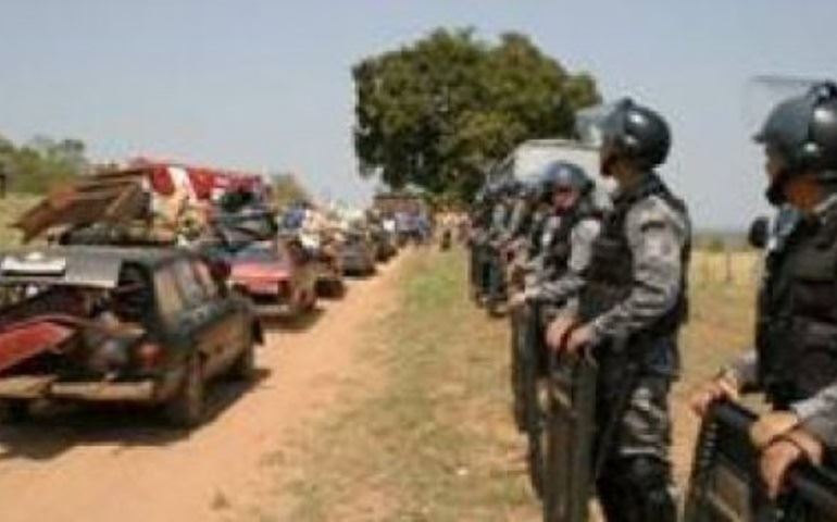 Polícia Militar faz mais uma reintegração de posse em Iaras.