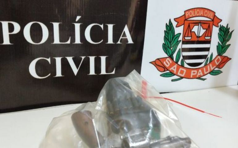 POLÍCIA CIVIL PRENDE CASEIRO POR POSSE IRREGULAR DE ARMA DE FOGO