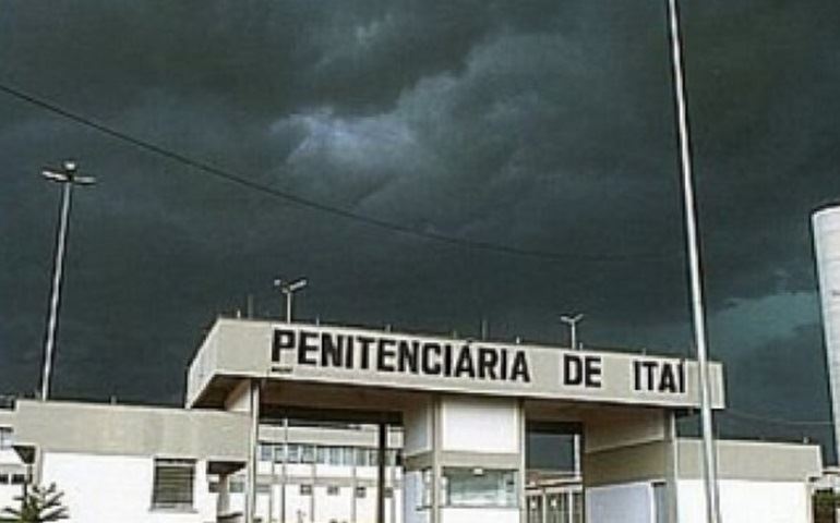 Rebelião na Penitenciária de Itaí ontem.