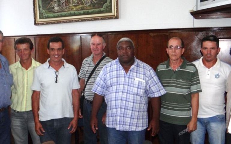 Superintendente do Ministério da Pesca se reúne com piscicultores da região