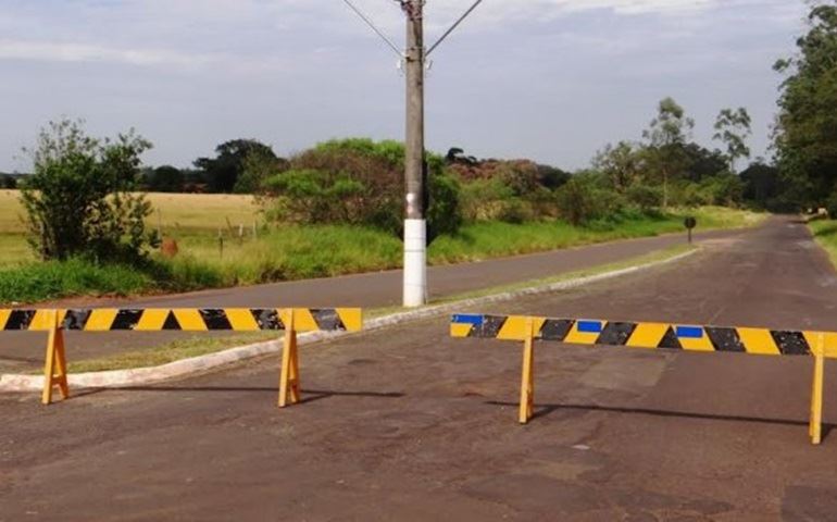 Avenida Governador Mário Covas é interditada para obras