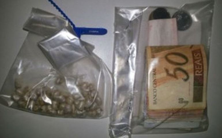 Três pessoas são detidas por tráfico de drogas em Avaré