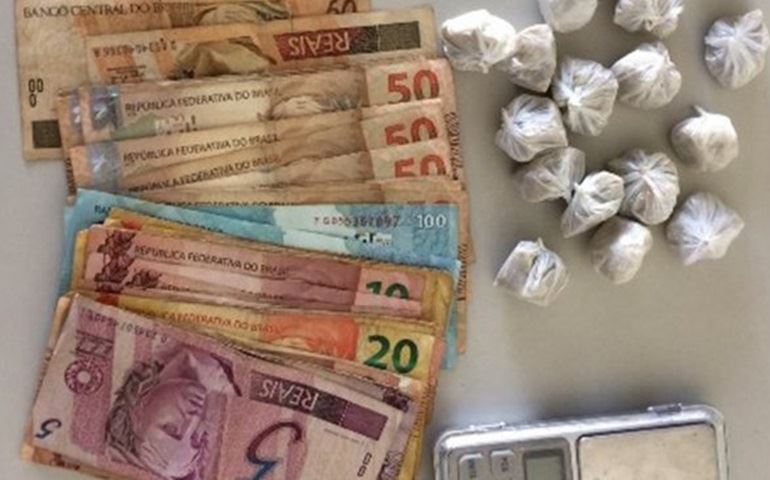 Operação da Polícia Militar em Avaré prende dupla suspeita de tráfico de drogas