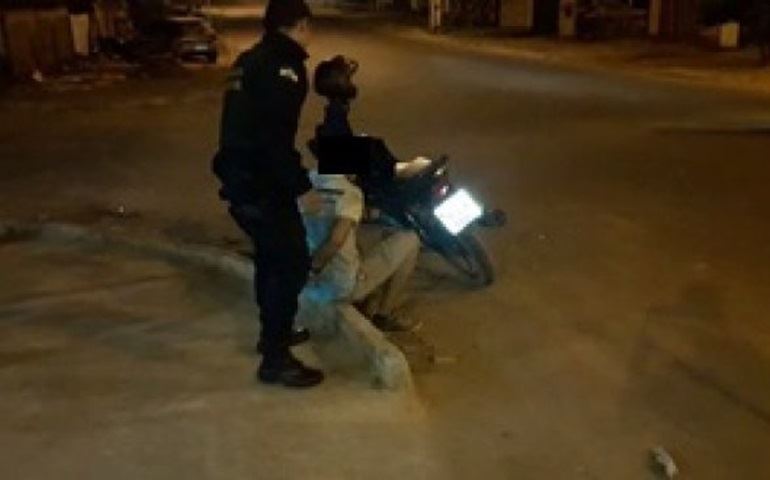 Homem é detido após empinar moto e fugir da Polícia em Avaré