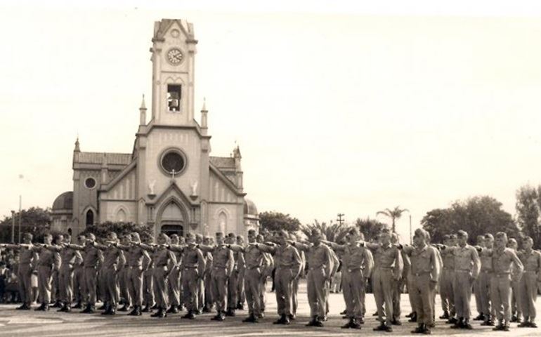  Reservistas de 1962 comemoram 52 anos com a presença de um Oficial General que fez parte da tropa.