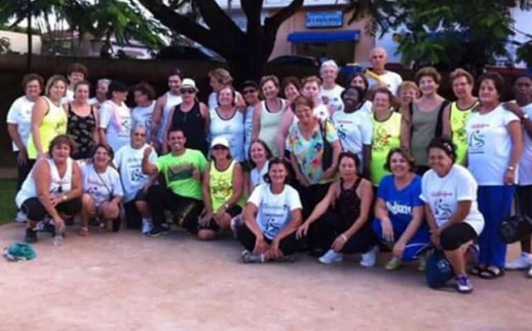 Grupo de Capoterapia comemora o Dia Mundial do Abraço em São Manuel