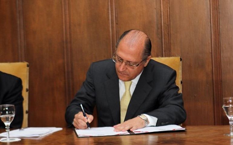Alckmin assina convênio para reconstrução do Museu da Língua Portuguesa