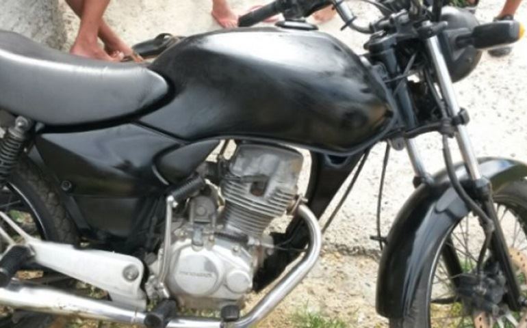 Rapaz é preso pela PM por receptação de moto furtada em Botucatu