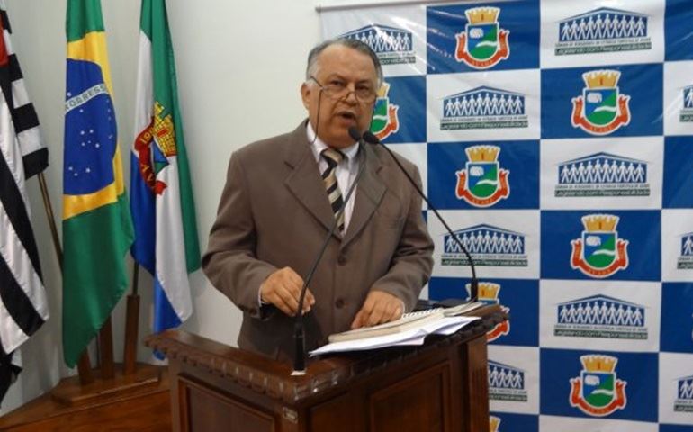  Dr. Ernesto quer sinalização no Bairro São Rogério para evitar acidentes