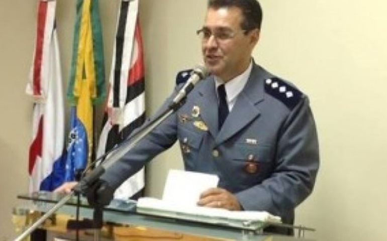 Capitão Augusto da Polícia Militar de S. Paulo é candidato a Deputado Federal.