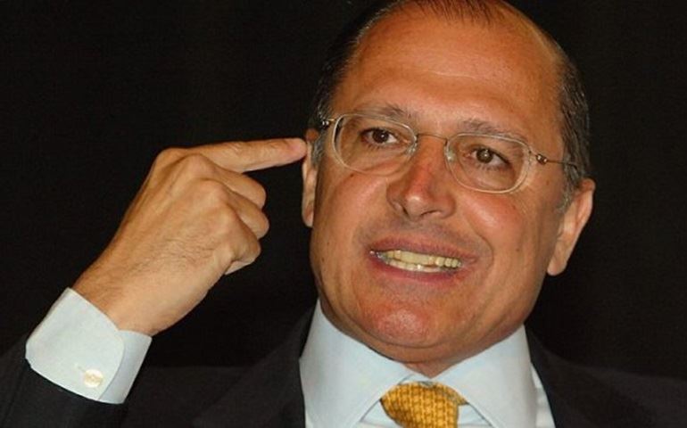 Popularidade de Alckmin cai e vai a 28%, aponta Datafolha