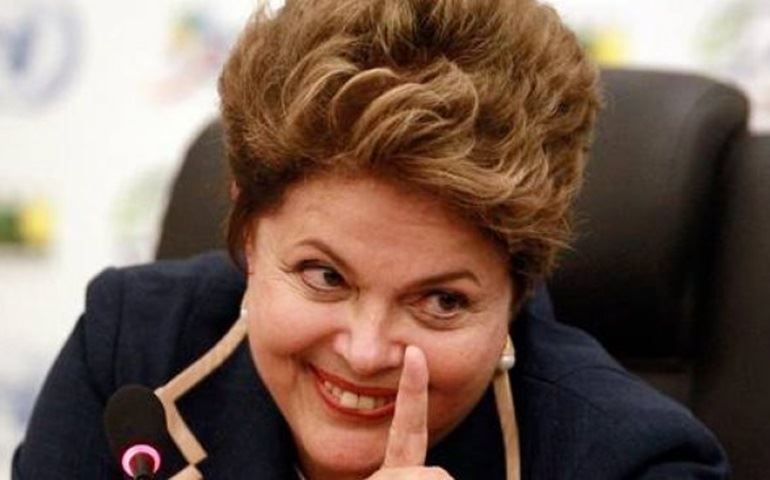 Dilma Rousseff tira poderes de comandantes militares