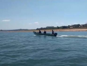 Polícia Ambiental faz ações para orientar pescadores sobre a piracema em Avaré