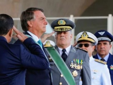 Bolsonaro convoca comandantes das Forças para reunião em Brasília