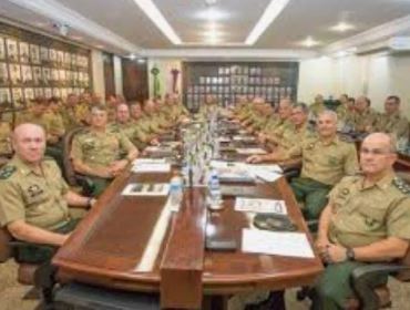 AO VIVO: A convocação extraordinária de oficiais generais (veja o vídeo)