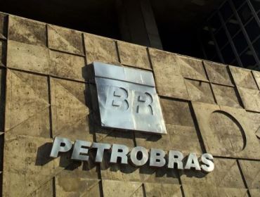 Ações da Petrobras derretem e um grave alerta aos investidores vem à tona