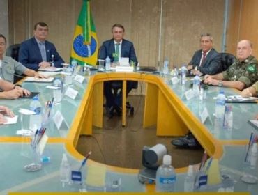 AO VIVO: Coincidência? Bolsonaro se reúne com Comandantes das Forças Armadas logo após decisões de M