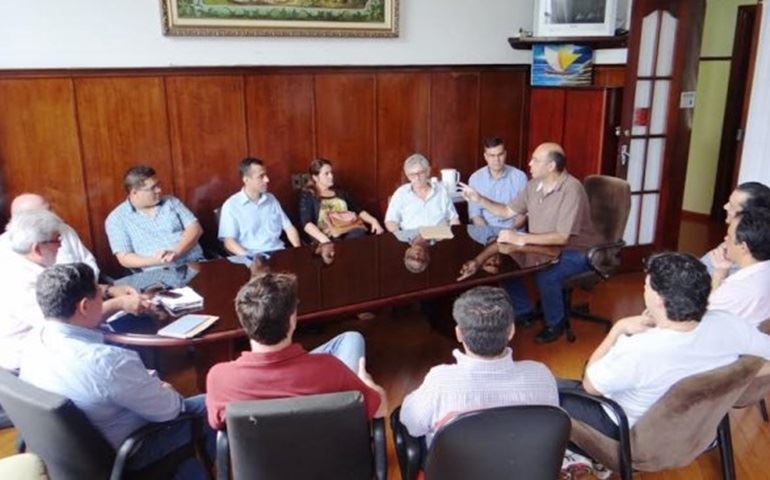 Prefeito cobra e Ecopag afirma que quitará débito com o comércio de Avaré