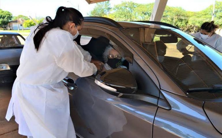 Avaré vacina idosos a partir de 77 anos neste sábado, 6 de março