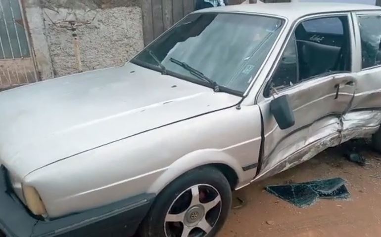 Motorista bêbado atropela pedestre, bate em três carros e atinge muro em Itapetininga