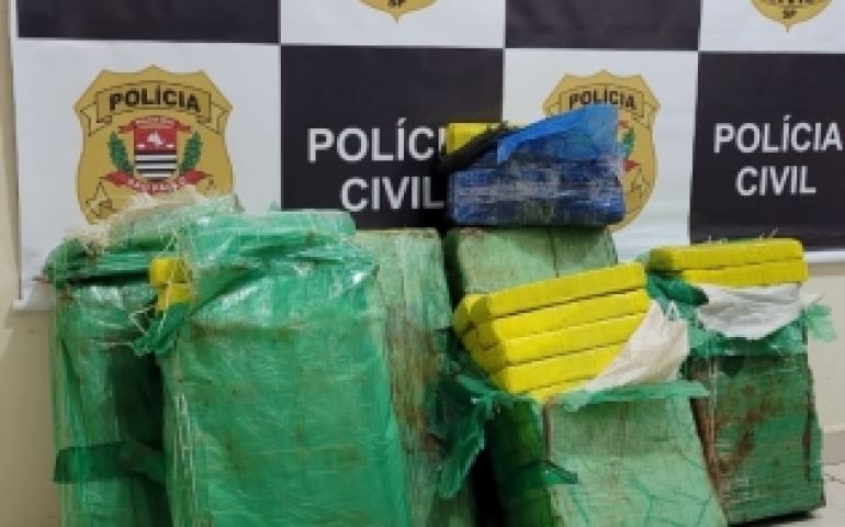 AVARÉ / PIRAJU: DISE PRENDE DUPLA QUE TRANSPORTAVA 170 TIJOLOS DE MACONHA NA RODOVIA RAPOSO TAVARES