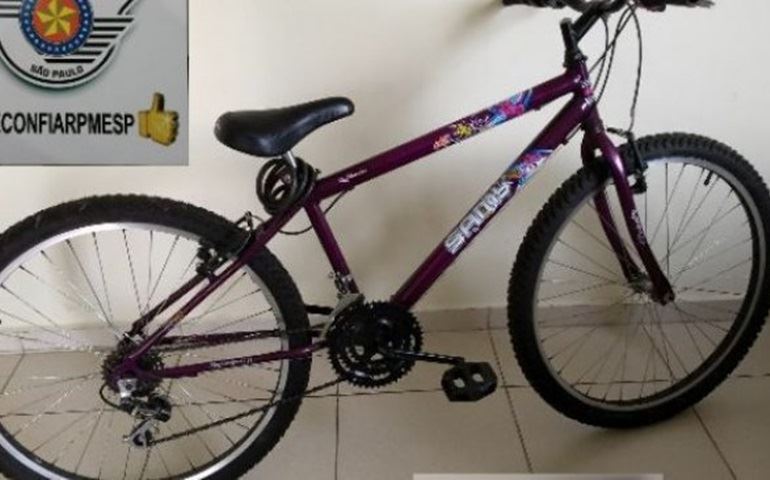 MENORES FURTAM BICICLETA QUE ESTAVA NA BIBLIOTECA DE AVARÉ