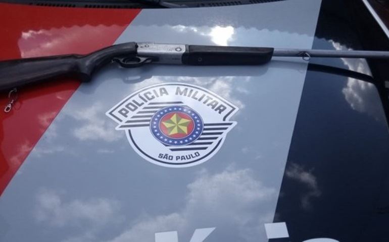 Homem é preso por posse irregular de arma de fogo em Águas de Santa Bárbara