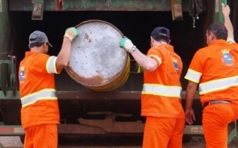 ?Coletores fazem da Prefeitura, bico?, afirma secretário