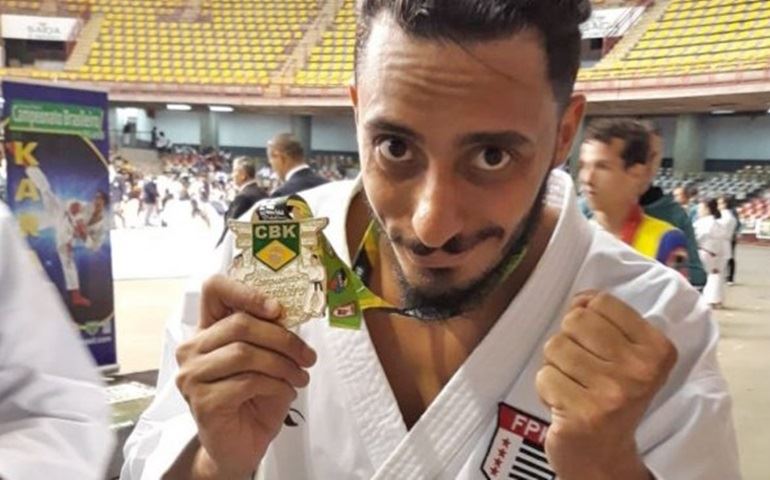 Avareense André Cavalcante é campeão brasileiro de karatê