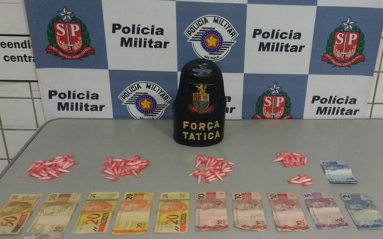 Homem é preso em flagrante com pinos de cocaína em Tatuí