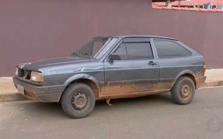 Carro não funciona durante fuga e criminosos são presos após assaltar mercado no interior de SP