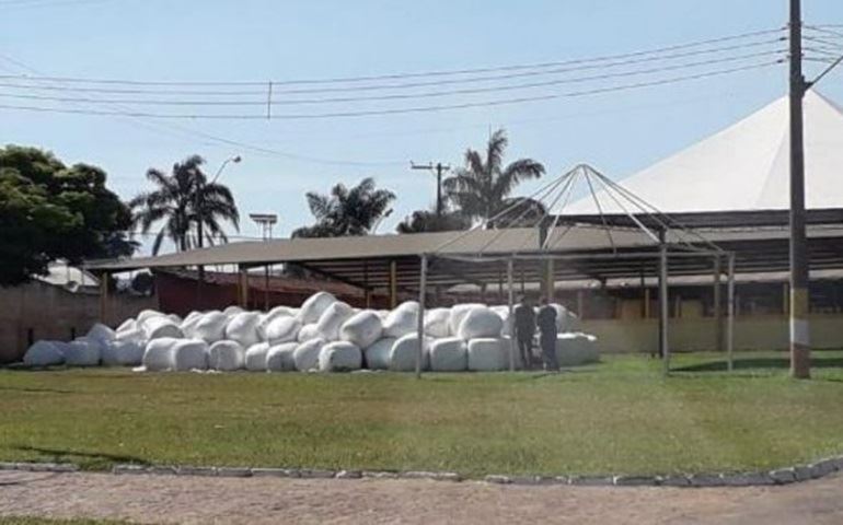 Prefeito terá que explicar sobre sobra de silos