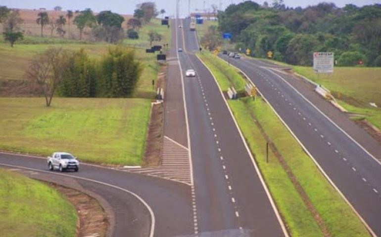 CCR SPVias realiza obras em rodovias da região