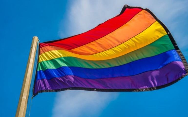 Secretaria procura pessoas ligadas ao movimento LGBT para projeto