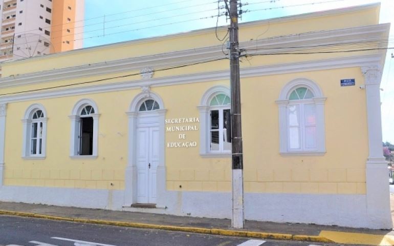 Secretaria oferece curso gratuito de Libras, Braille e ABA