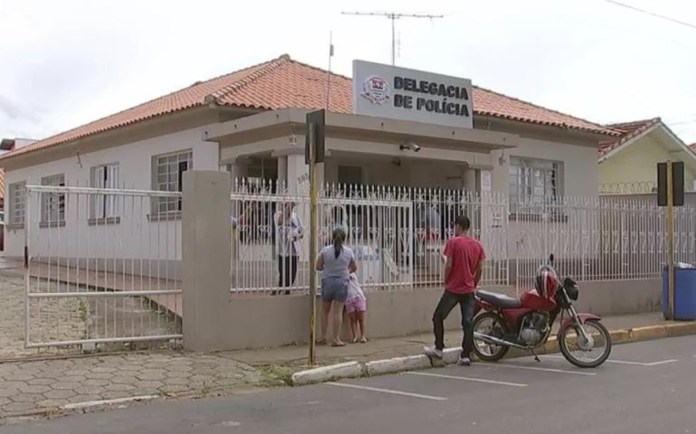 Padrasto é preso suspeito de estuprar e engravidar enteada de 14 anos no interior de SP