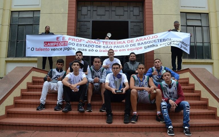 Basquete de Avaré é campeão nos Jogos Escolares de São Paulo