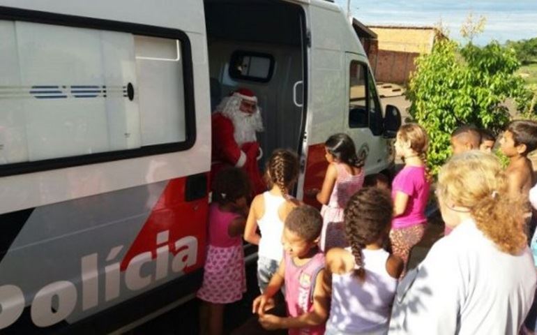 Polícia Militar realiza campanha Natal Solidário