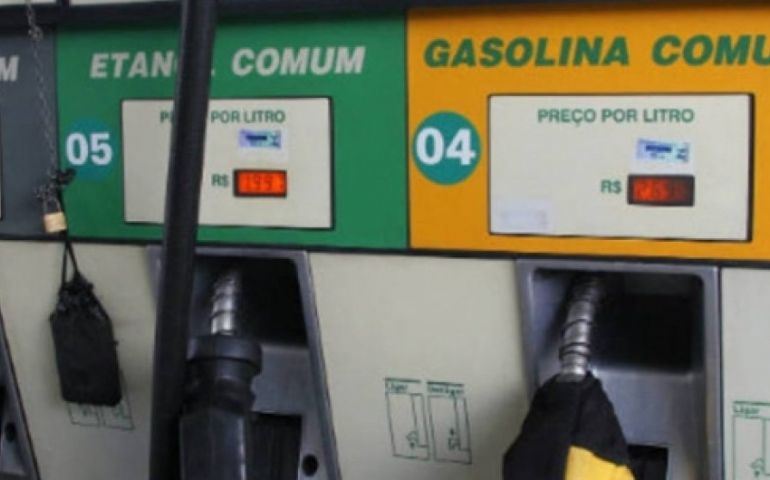 Cai preço da gasolina e do álcool na cidade