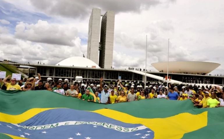 Carta aberta aos jovens do Brasil (ouça o podcast)