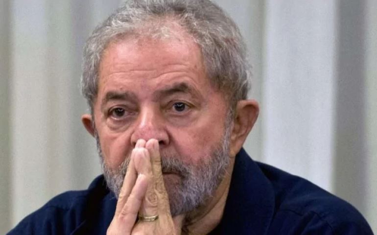 Lula toma a primeira 'pancada' do 2º turno, justamente em São Bernardo, seu ‘berço’ político