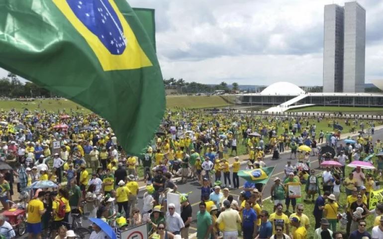 Ainda não acabou! Surge uma luz no fim do túnel...