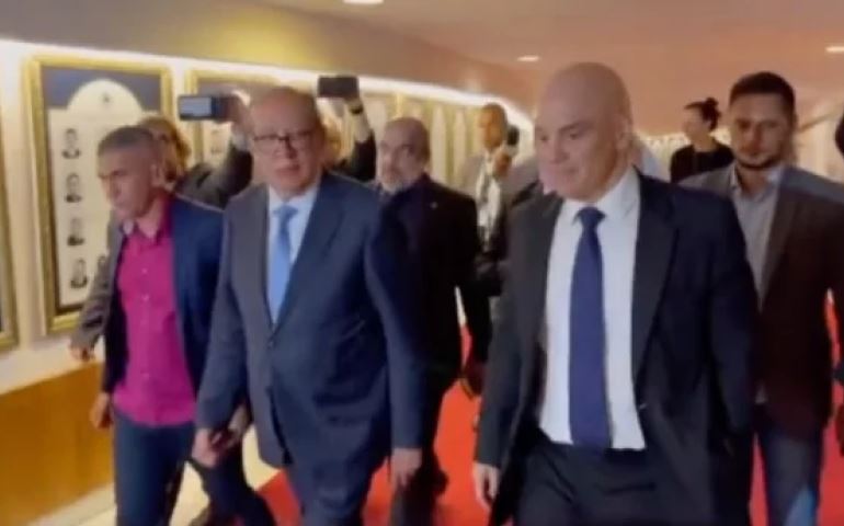 O silêncio ensurdecedor de Moraes e Gilmar (veja o vídeo)