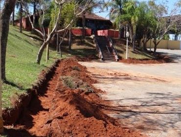 Iniciada a reforma da iluminação da Praça da Paz