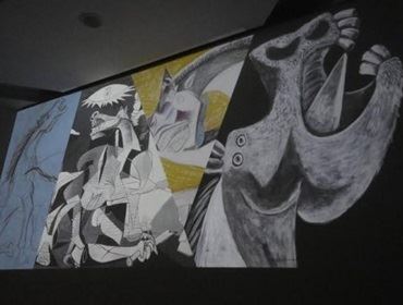 Alunos do curso de Artes da Frea visitam exposição e participam de circuito Arquitetônico