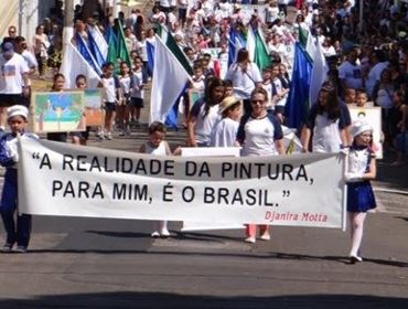 Desfile festivo será no domingo, dia 13