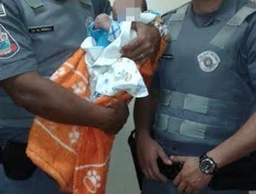 POLÍCIA MILITAR ENCONTRA BEBÊ ABANDONADO 