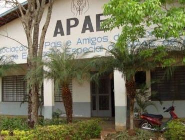 Campanha arrecada itens de páscoa para a Apae