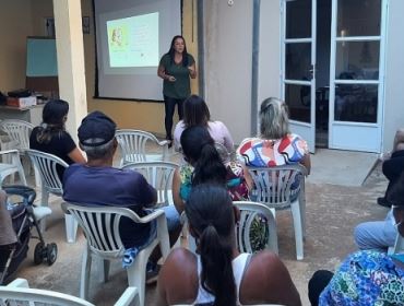 CRAS promove palestra sobre nova abordagem em educação