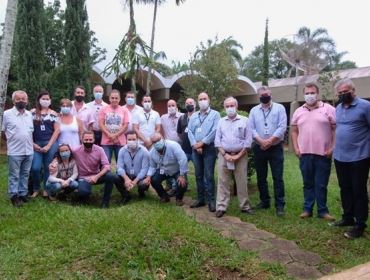 Núcleo de Produção de Sementes de Avaré recebe visita de Secretário da Agricultura